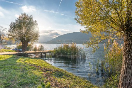 Téléchargez les photos : Lac Endine. Endine Gaiano (BG), ITALIE - 14 novembre 2023. - en image libre de droit