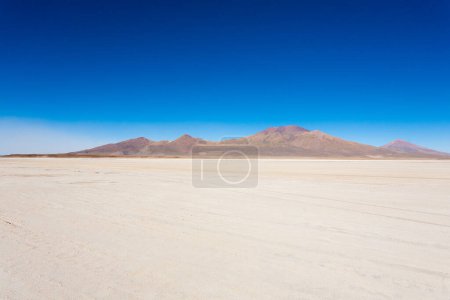 Téléchargez les photos : Vue sur Salar de Colchani, Bolivie. Sel bolivien plat - en image libre de droit