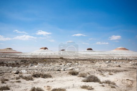 Hermoso paisaje desértico, región de Mangystau, Kazajstán. Zona de Kyzylkup