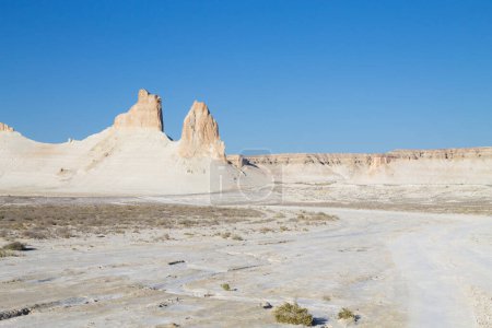 Felszinnen im Bozzhira-Tal, Kasachstan. Wahrzeichen Zentralasiens