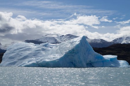 Icebergs floating on Argentino lake, Patagonia landscape, Argentina. Lago Argentino