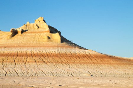 Mangystau Wüste Wahrzeichen, Kyzylkup Bereich, Kasachstan. Gesteinsschichten