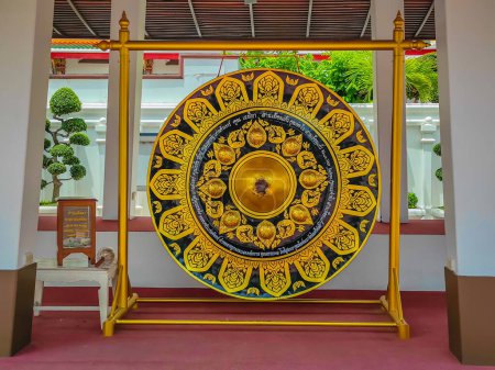 Photo for Large Thai culture style gong in Wat Pho, Wat Phra Chetuphon, Thailand - Royalty Free Image