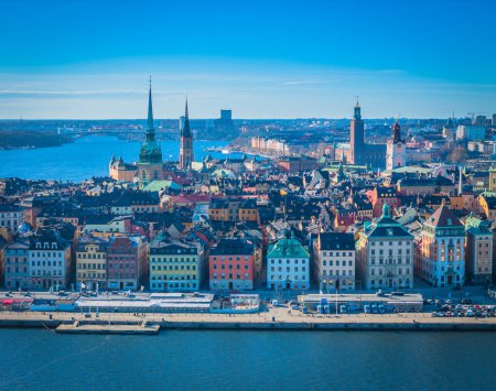 Stockholmer Altstadt - Gamla stan. Luftaufnahme der schwedischen Hauptstadt. Drone top panorama photo