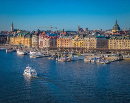Estocolmo casco antiguo - Ostermalm, junto a Gamla stan. Vista aérea de la capital sueca. Drone foto panorámica superior