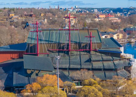 Museo Vasa, Vasamuseet en Djurgarden, Estocolmo. Vista aérea de la capital sueca. Drone foto panorámica superior