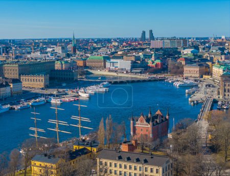 Stockholmer Altstadt - Gamla stan, Skeppsholmen, Ostermalm. Luftaufnahme der schwedischen Hauptstadt. Drone top panorama photo