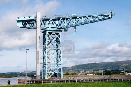 Téléchargez les photos : Titan tower crane in Clydebank Glasgow Scotland UK - en image libre de droit