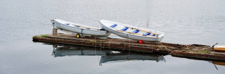 Téléchargez les photos : Deux bateaux à Port Glasgow à James Watt Dock Royaume-Uni - en image libre de droit