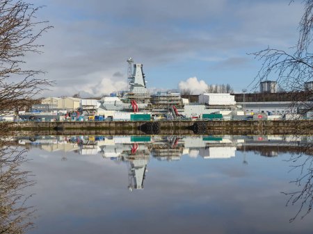 Photo for HMS Glasgow warship frigate construction in progress at BAE Systems on the River Clyde - Royalty Free Image