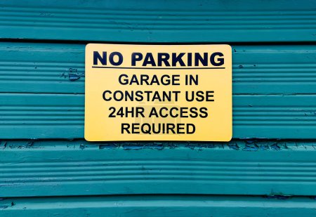 Aucun panneau de stationnement sur la porte de garage privée Royaume-Uni