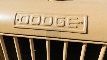 Téléchargez les photos : Bordeaux , France - 09 04 2023 : Dodge vintage logo brand and text sign front of  1/2 ton Command car WC6 military - en image libre de droit