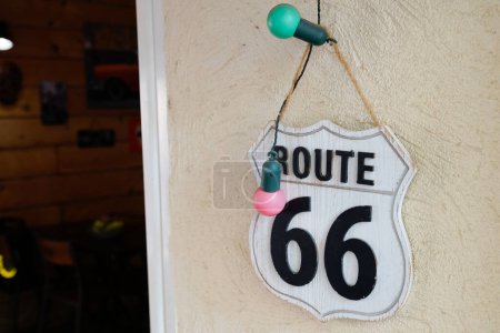 Téléchargez les photos : Route 66 historique Panneau de signalisation Nostalgique USA concept - en image libre de droit
