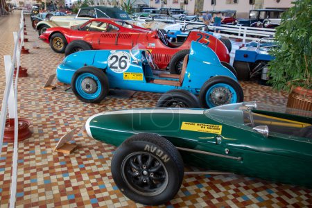 Téléchargez les photos : Talmont , france - 10 31 2023 : ferrari Maserati and db car racing brand of cars race in France classic museum in talmont vendee france - en image libre de droit