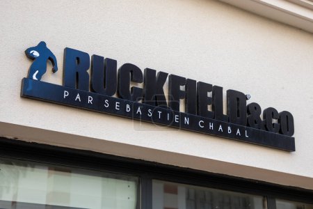 Foto de Arcachon, Francia - 02 12 2024: ruckfield & co logo text and brand sign chain by sebastien Chabal french rugby sport shop fashion store - Imagen libre de derechos