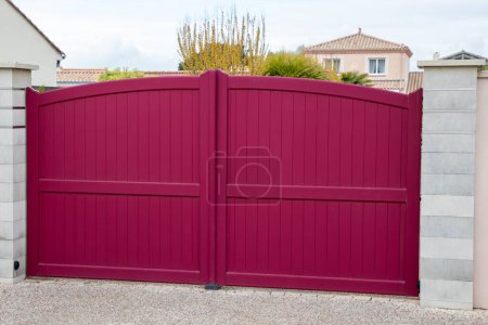Aluminum modern red double gate home portal of suburb house