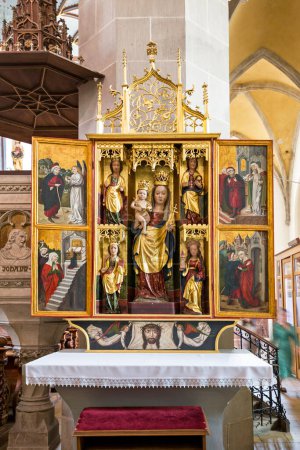 Foto de Interior de la Basílica de San Egidio en Bardejov, UNESCO, Altar del Maestro Pablo de Levoca, Eslovaquia. - Imagen libre de derechos
