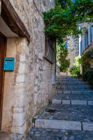 Téléchargez les photos : Village Saint Paul de Vence sur la Côte d'Azur - en image libre de droit