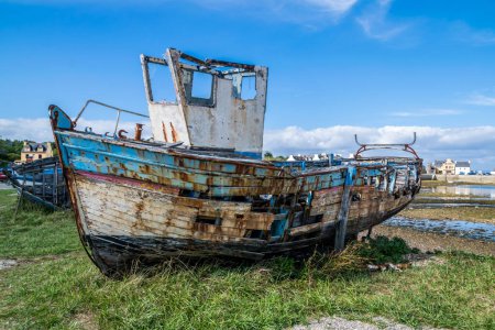 Téléchargez les photos : Cimetière marin à Camaret-sur-Mer, Finistère, France. - en image libre de droit