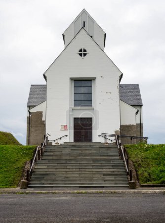 Eingang zur Skalholt-Kathedrale, einer historischen Kirche im Süden Islands