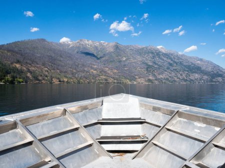 Téléchargez les photos : Paysage panoramique du lac Chelan depuis le ferry Chelan - Stehekin - État de Washington, États-Unis - en image libre de droit