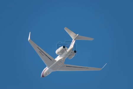 Téléchargez les photos : Zurich, Suisse, 14 Janvier, 2024 A7-CGO Qatar Executive Gulfstream L'avion G650ER quitte la piste 28 lors du forum économique mondial à Davos - en image libre de droit