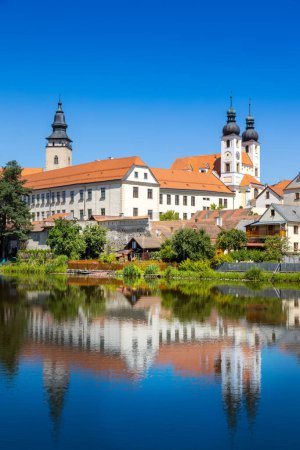 Téléchargez les photos : Centre historique, Etang Ulicky, Telc (UNESCO), Vysocina district, République tchèque, Europe - en image libre de droit