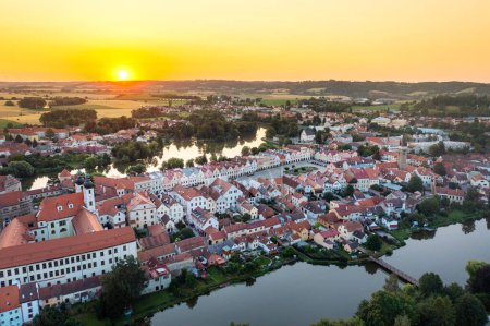 Téléchargez les photos : Centre historique de Telc town (UNESCO), Vysocina district, République tchèque, Europe - en image libre de droit