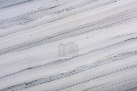 Doux Raymond White - fond en marbre, photo de texture de dalle dans un ton bleu élégant pour votre nouveau projet de design.