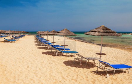 Foto de Hermosa playa cerca de Nissi y Cavo Greco en Ayia Napa, isla de Chipre, mar Mediterráneo
. - Imagen libre de derechos