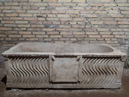 Téléchargez les photos : Basilique des cryptes de San Crisogono à Rome, Italie. - en image libre de droit