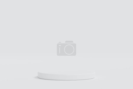 Foto de Pedestal redondo blanco simple del podio en blanco sobre fondo blanco, exhibición de la maqueta para la demostración de la feria de la producción, representación 3D. - Imagen libre de derechos