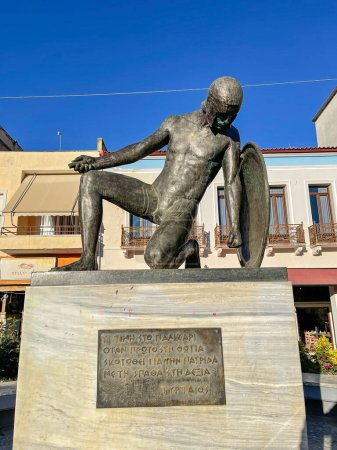 Photo for Sculpture of a Spartan warrior in the center of the historical Greek city of Sparti (Known as Sparta), Greece. Urban view of the center of Sparti city, Laconia, Greece, Europe - Royalty Free Image