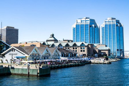 Téléchargez les photos : Halifax Waterfront view from the ferry - Halifax, Nova Scotia, Canada 2 - en image libre de droit