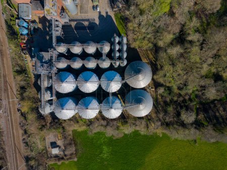 Foto de Una vista aérea de una fábrica en Mistley, Essex, Reino Unido - Imagen libre de derechos