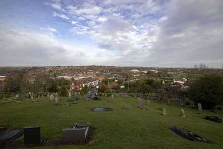 Téléchargez les photos : Vue de l'autre côté de la ville de Kimberley depuis Knowle Hill dans le Nottinghamshire, Royaume-Uni - en image libre de droit