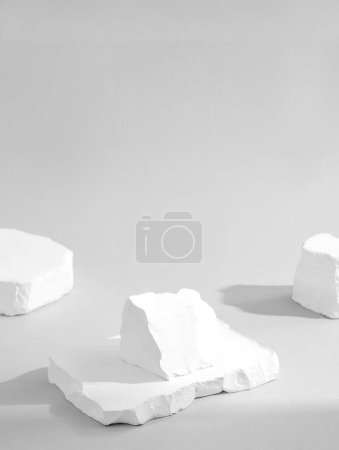 Foto de Fondo blanco para escaparate de productos, imágenes de alta resolución - Imagen libre de derechos