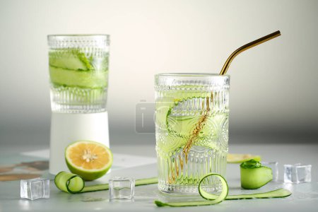 Beautiful images of detox drinks, images of kumquat and cucumber juice