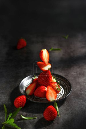 Téléchargez les photos : Photo de fruits asiatiques, fruits tropicaux, prise en studio, images de haute qualité - en image libre de droit