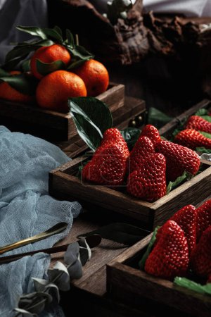 Foto de Nuevas imágenes de fresas, fresas vintage, imágenes de alta calidad - Imagen libre de derechos