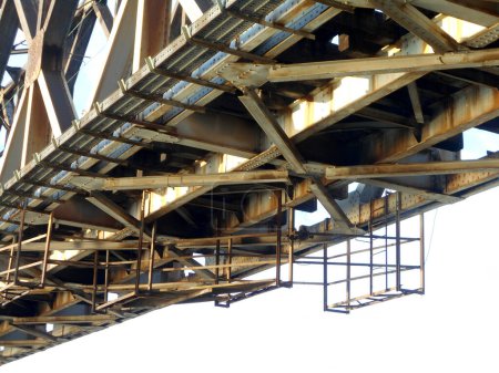 structure en treillis de l'ancien pont ferroviaire