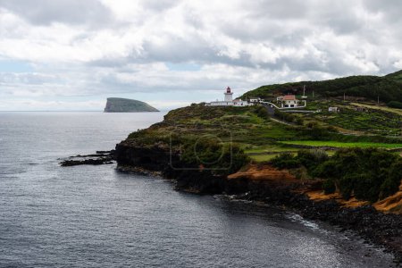 Foto de Vista panorámica de la costa sur de la isla de Terceira en Azores, Portugal - Imagen libre de derechos