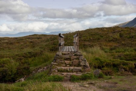 Téléchargez les photos : Vieux pont dans les hautes terres, écossais - en image libre de droit
