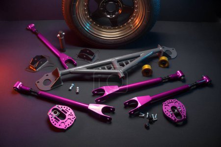 piezas de afinación, discos, puntales, puntales para un coche deportivo para fortalecer el cuerpo
