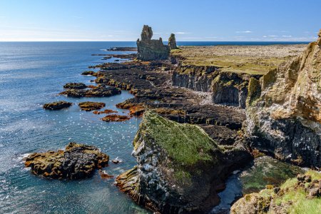 Die Basaltklippe Londrangar auf der Halbinsel Snaefellsnes im Westen Islands