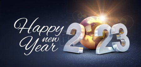 Foto de Tarjeta de felicitación Feliz Año Nuevo 2023: números de fecha plateados con un globo de tierra de oro, brillando sobre un fondo negro - Ilustración 3D - Imagen libre de derechos
