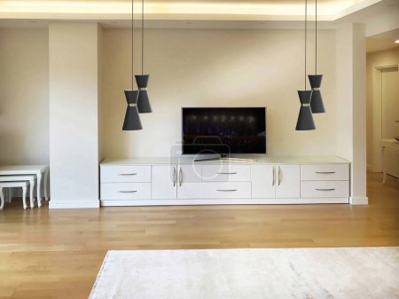Foto de Pared de piedra gris decorativa, diseño interior para el hogar, oficina, hotel y dormitorio, lámpara moderna - Imagen libre de derechos