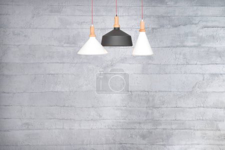 Téléchargez les photos : Mur décoratif en pierre grise, décoration intérieure pour la maison, bureau, hôtel et chambre, lampe moderne - en image libre de droit