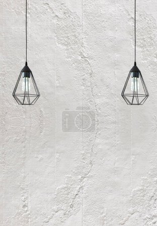 Téléchargez les photos : Mur de pierre lumineuse design intérieur et lampe moderne - en image libre de droit
