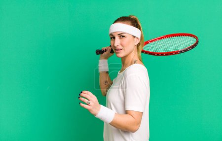 Téléchargez les photos : Young pretty woman. tennis concept - en image libre de droit